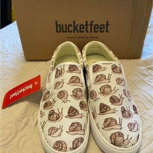 Bucket Feet Snail Print Slip Ons - NWT